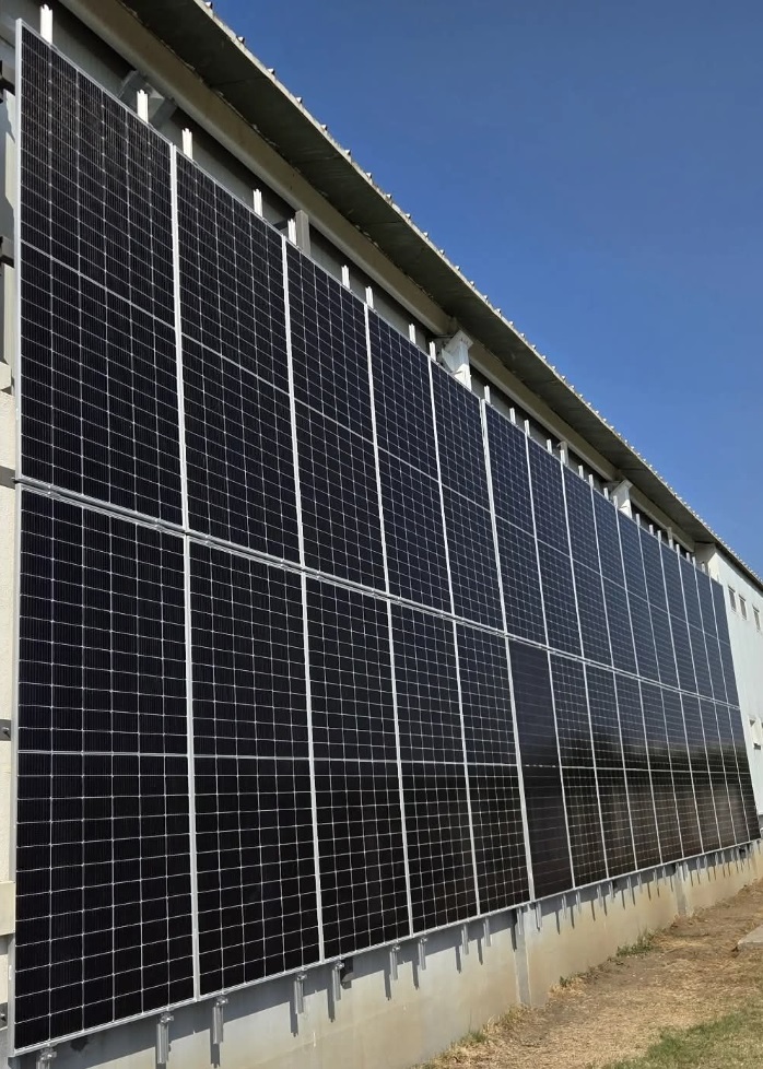 13kw система стенен монтаж на панелите